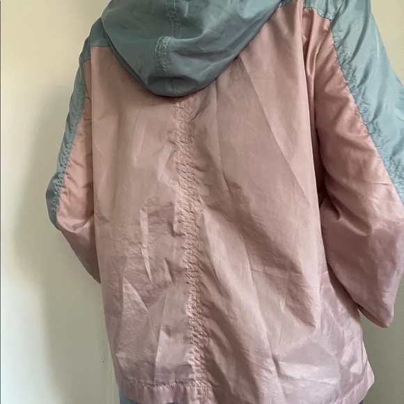 Wind Breaker - Picture 2 of 2